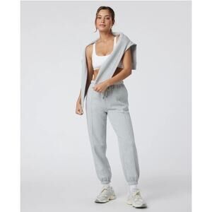 0162 Vuori Restore Sweatpant Light Heather Grey Jogger Large